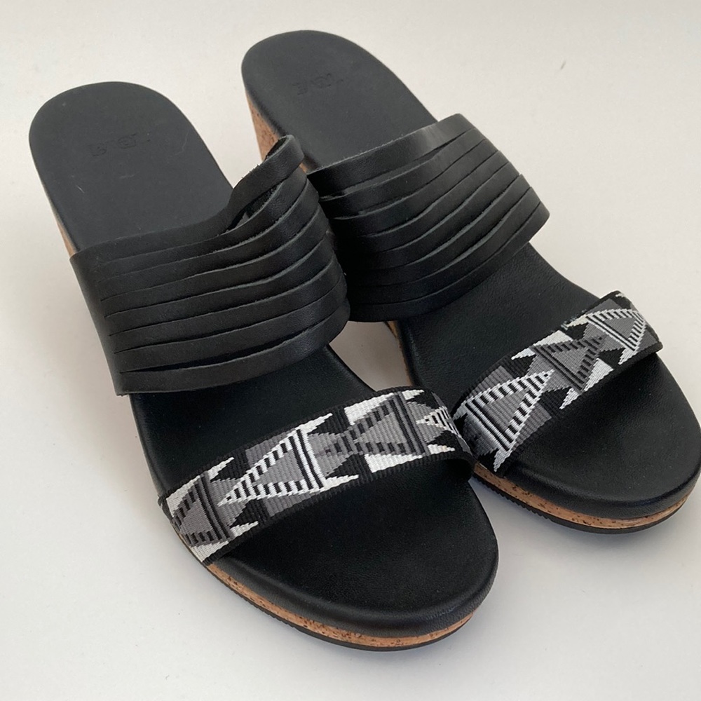 Teva Arrabelle Slide size 8 W